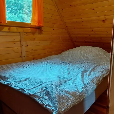 Casa vacanze Urokliwy Nad Jeziorem Tuchomskim Warzenko